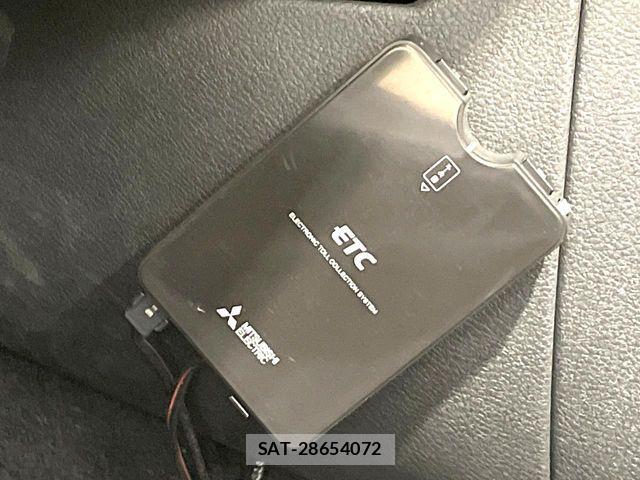 Nissan NOTE 2022-03 6910567-6