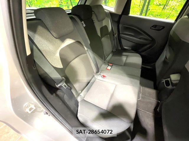 Nissan NOTE 2022-03 6910567-8