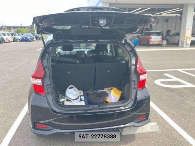 Nissan NOTE 2018-03 6910637-10