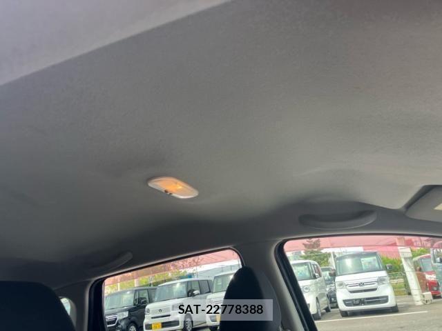 Nissan NOTE 2018-03 6910637-12