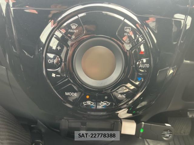 Nissan NOTE 2018-03 6910637-21