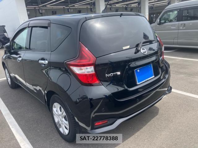 Nissan NOTE 2018-03 6910637-3
