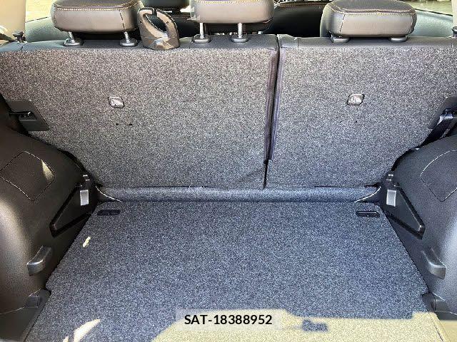 Nissan NOTE 2015-02 6910620-21