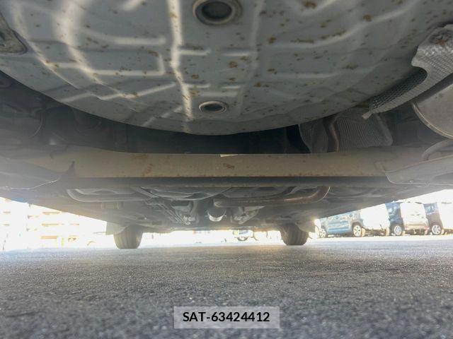 Nissan NOTE 2013-07 6910630-18