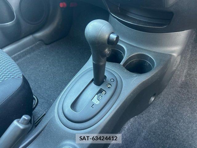 Nissan NOTE 2013-07 6910630-19