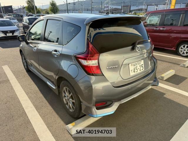 Nissan NOTE 2018-03 6910633-14