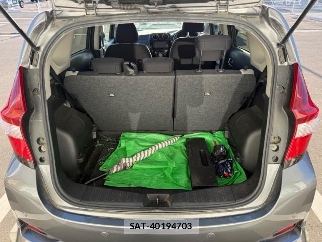 Nissan NOTE 2018-03 6910633-16