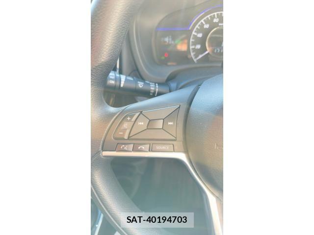 Nissan NOTE 2018-03 6910633-22