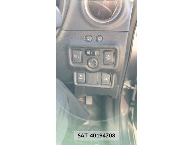 Nissan NOTE 2018-03 6910633-23