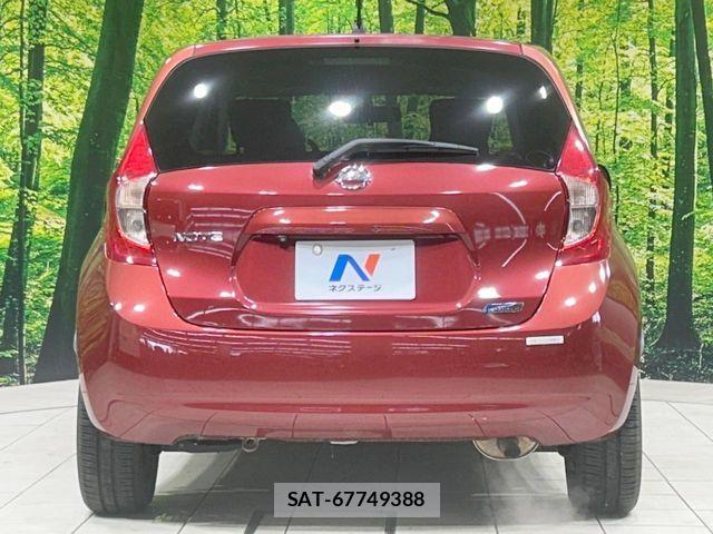 Nissan NOTE 2013-04 6910629-14