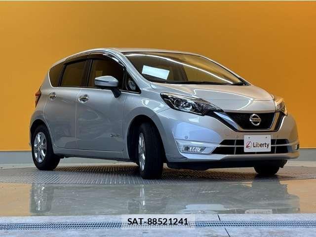 Nissan NOTE 2018-01 6910575-10