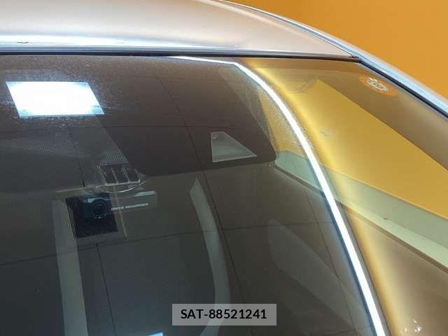 Nissan NOTE 2018-01 6910575-14