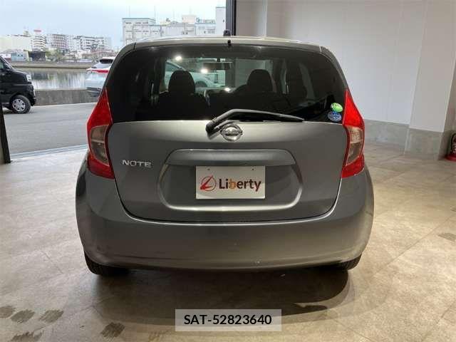 Nissan NOTE 2014-04 6910622-9