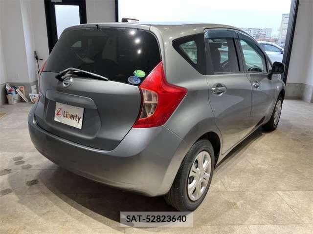 Nissan NOTE 2014-04 6910622-10