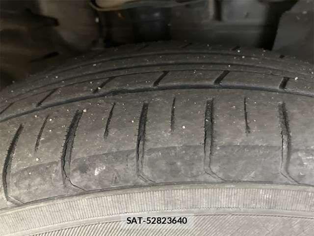 Nissan NOTE 2014-04 6910622-16