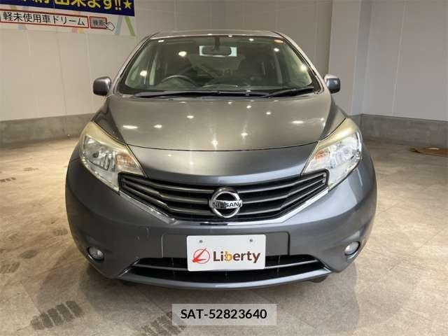 Nissan NOTE 2014-04 6910622-4