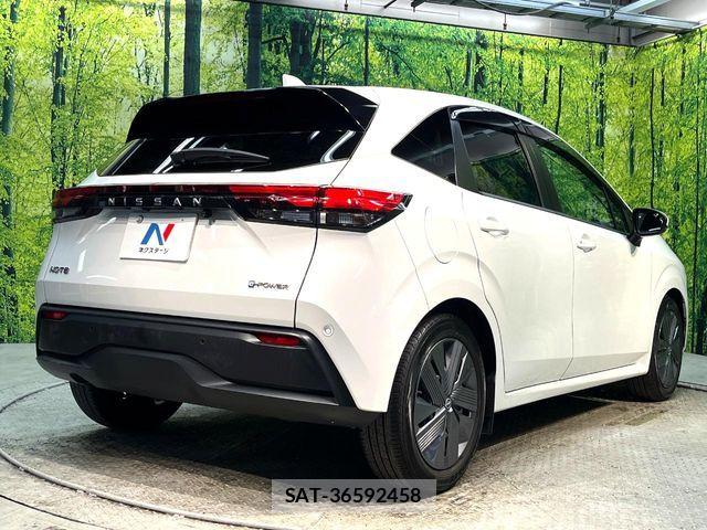 Nissan NOTE 2022-03 6910513-16