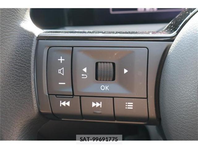 Nissan NOTE 2022-03 6910494-23