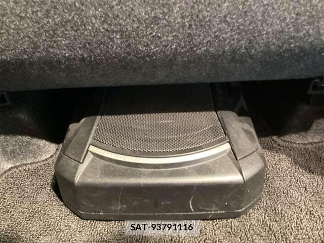 Nissan NOTE 2018-09 6910593-16
