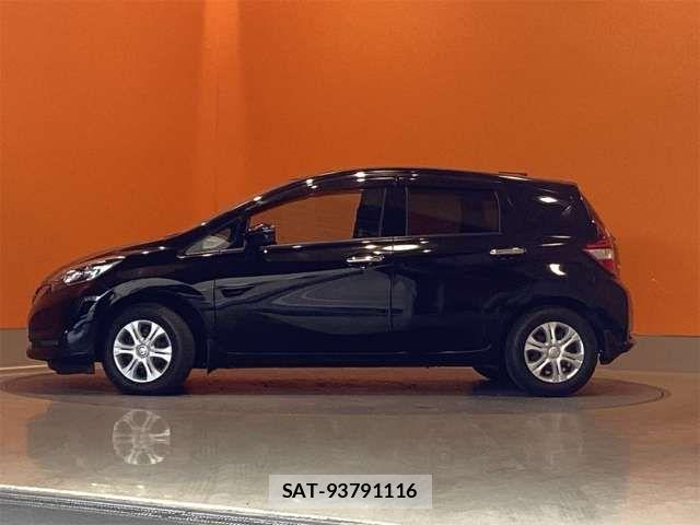 Nissan NOTE 2018-09 6910593-6