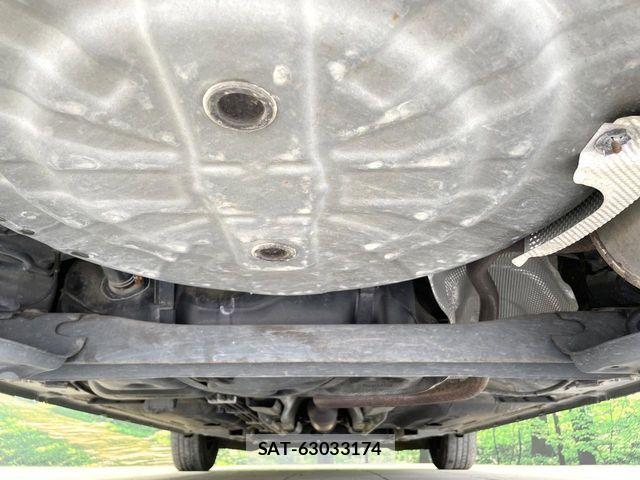 Nissan NOTE 2019-02 6910581-18
