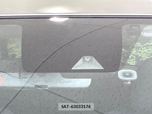 Nissan NOTE 2019-02 6910581-2