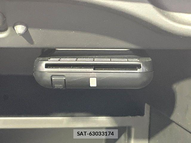 Nissan NOTE 2019-02 6910581-4