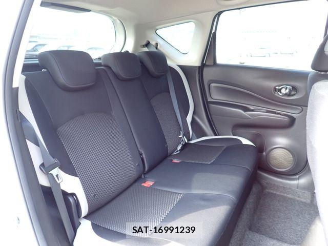 Nissan NOTE 2019-02 6910586-16