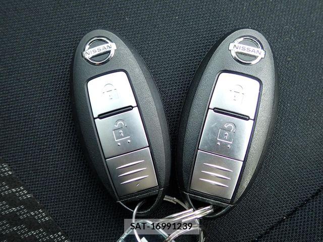 Nissan NOTE 2019-02 6910586-19