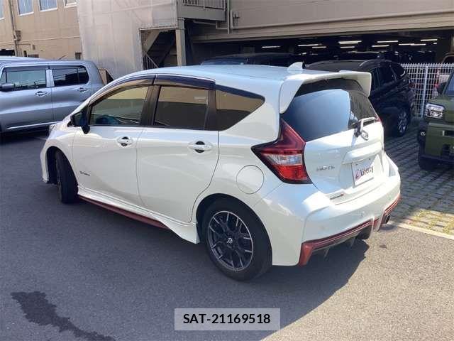 Nissan NOTE 2017-03 6910546-9