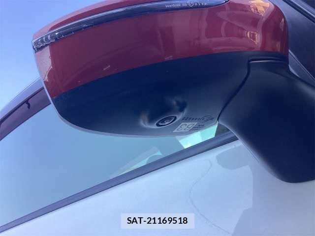 Nissan NOTE 2017-03 6910546-15