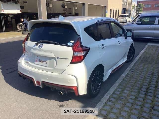 Nissan NOTE 2017-03 6910546-4