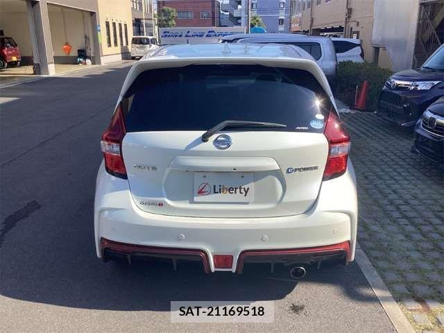 Nissan NOTE 2017-03 6910546-8