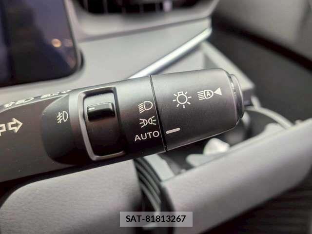 Nissan NOTE 2021-04 6910500-9