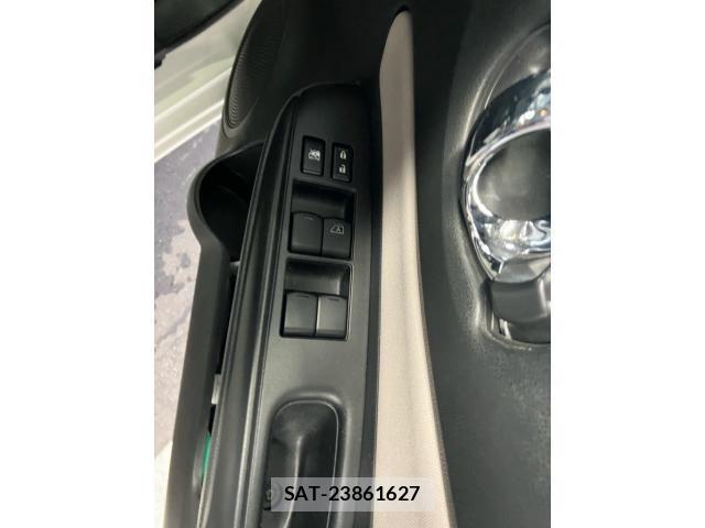 Nissan NOTE 2019-09 6910613-12
