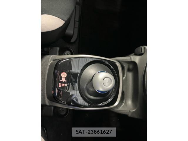 Nissan NOTE 2019-09 6910613-16