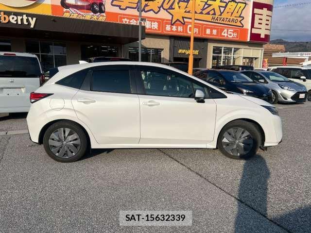 Nissan NOTE 2021-02 6910502-6