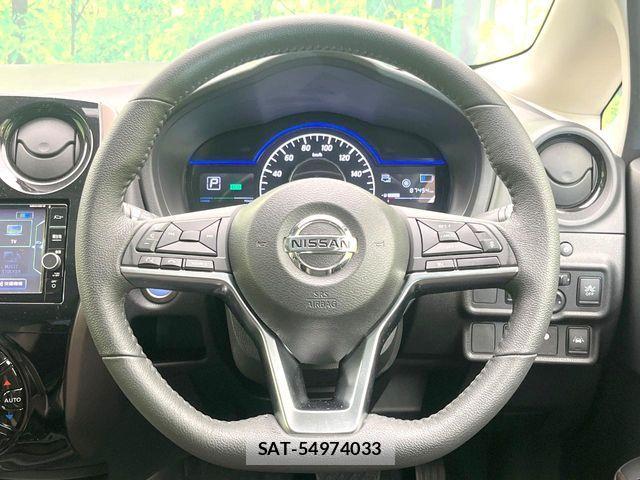 Nissan NOTE 2018-10 6910570-10