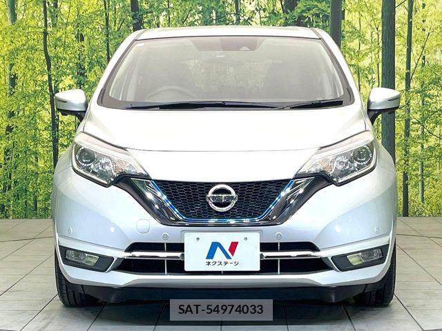 Nissan NOTE 2018-10 6910570-13