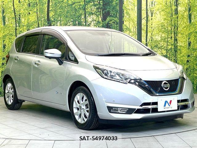 Nissan NOTE 2018-10 6910570-15