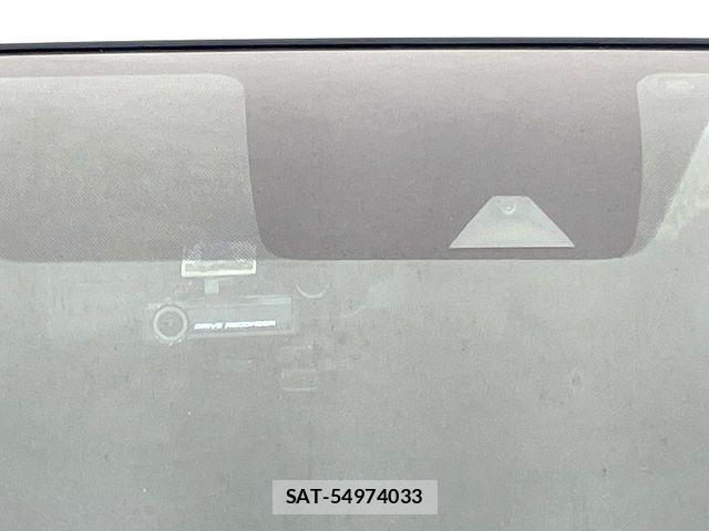 Nissan NOTE 2018-10 6910570-4