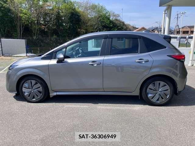 Nissan NOTE 2022-04 6910516-14