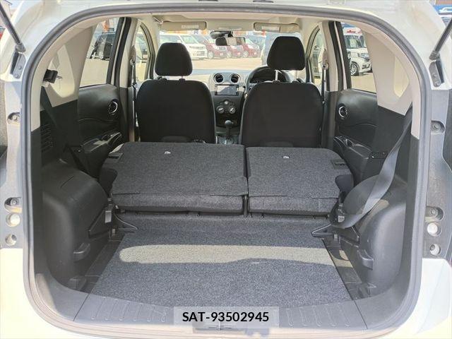 Nissan NOTE 2017-04 6910628-12