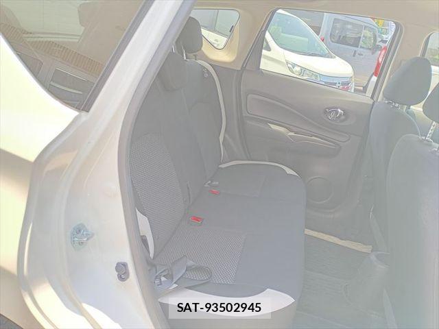 Nissan NOTE 2017-04 6910628-13