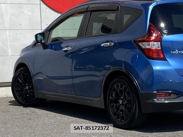 Nissan NOTE 2018-08 6910556-16