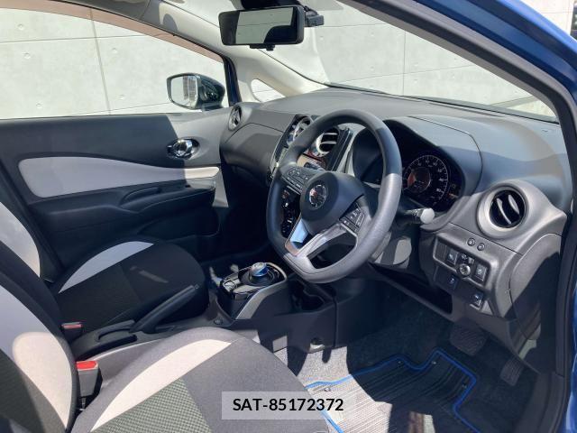 Nissan NOTE 2018-08 6910556-21