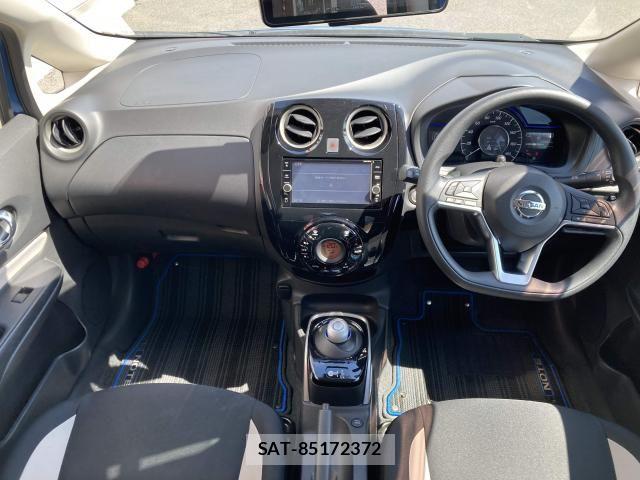 Nissan NOTE 2018-08 6910556-2
