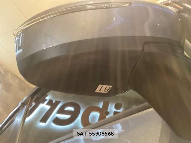 Nissan NOTE 2017-09 6910551-16