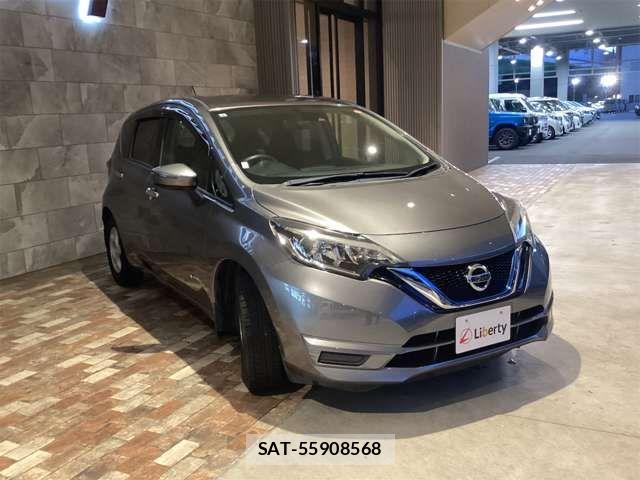 Nissan NOTE 2017-09 6910551-5