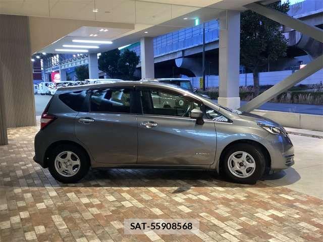 Nissan NOTE 2017-09 6910551-6